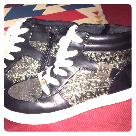 Michael kors shoes - Picture 2 of 4